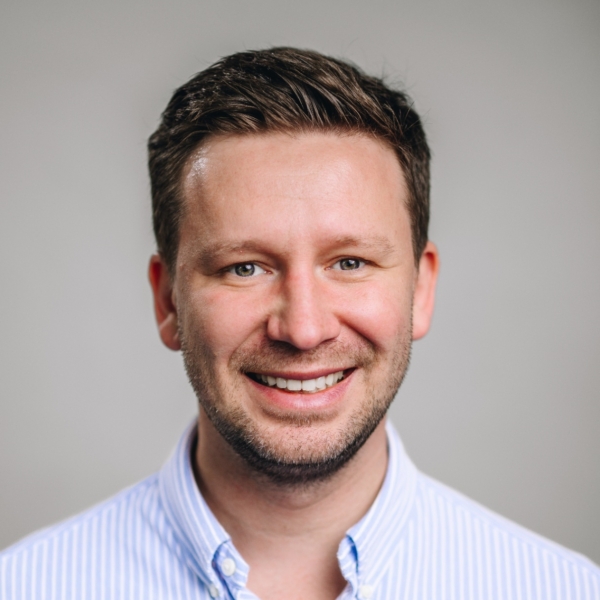 Ing. Vadim Semenenko, Kand.ekonom.věd, MBA