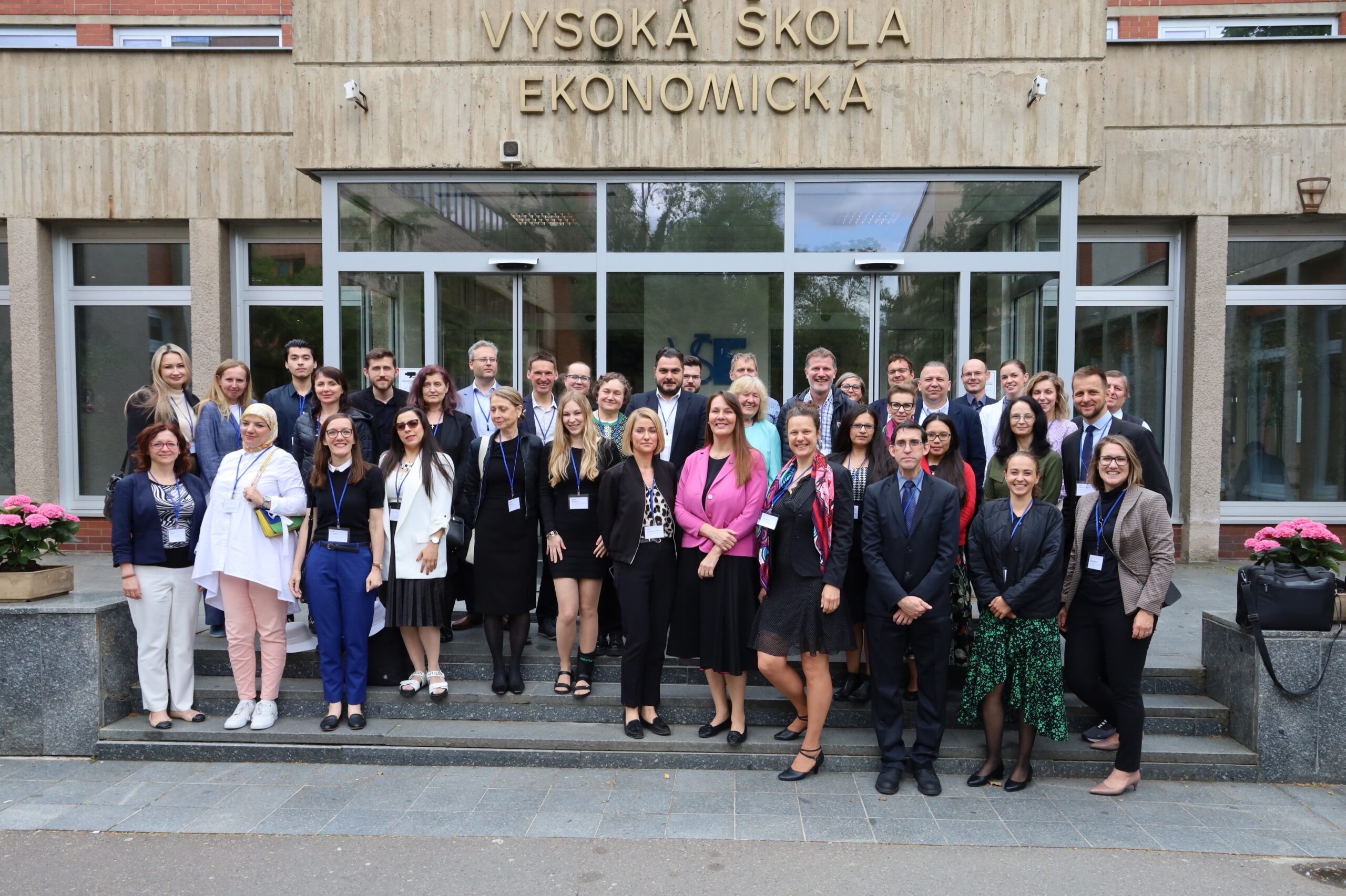 Úspěšné konání mezinárodní konference CEECBE 2025 a „Save the Date“ 2026